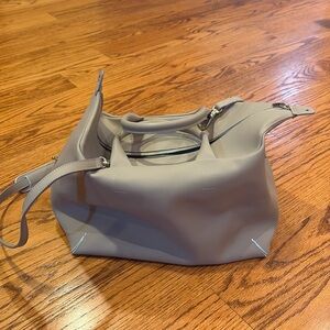 Negarin Woman’s Grey Shoulder Bag